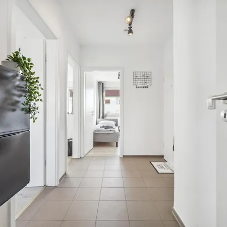 Fully Equipped Fitter In * Düren - Eifel
